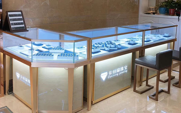 展柜設計制作廠家專不專業，三個方面來評估